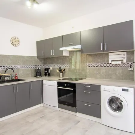 Дом отдыха Jasmine *